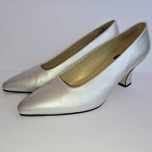Womens Nine West Elizabeth Champagne 3" Heel Leather Upper Shoes, Women's 9M